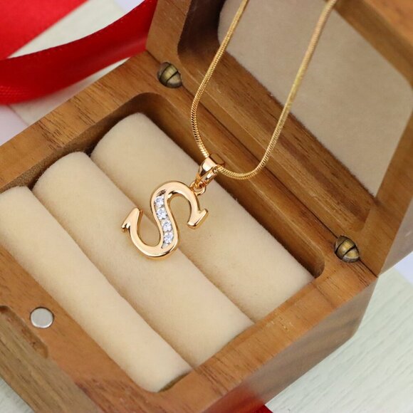 "Rose Gold Letter S Pendant with Sparkling Crystals – Elegant Finish, XPPT1368 - Picture 7 of 13